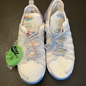 Nike Lebron XVIII NRG - Boys' Grade School